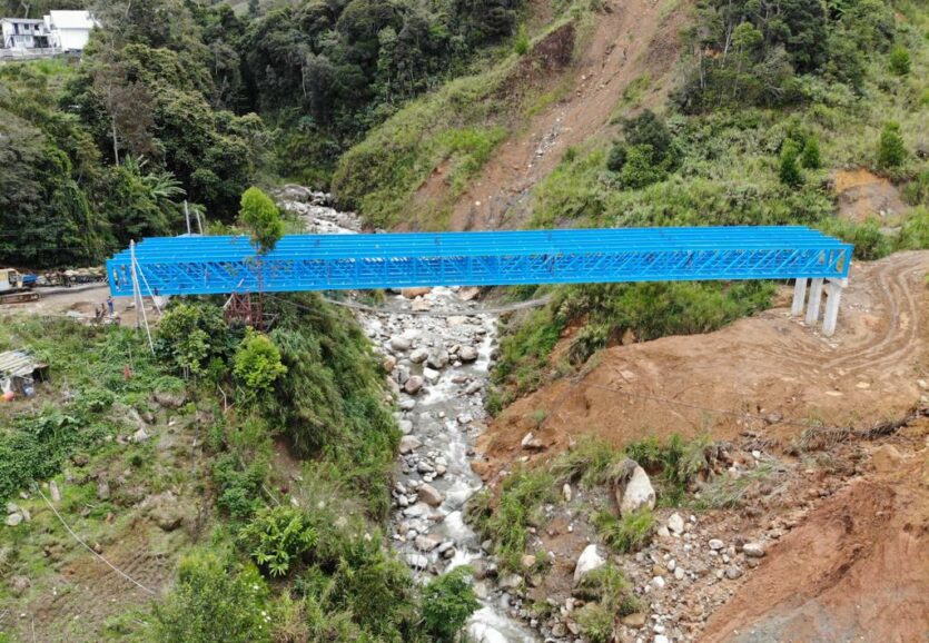 Pipe bridge 72 meter long (4)