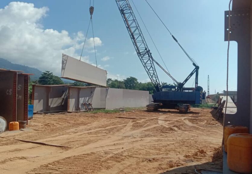 Tenom steel bridge 200m span (2)